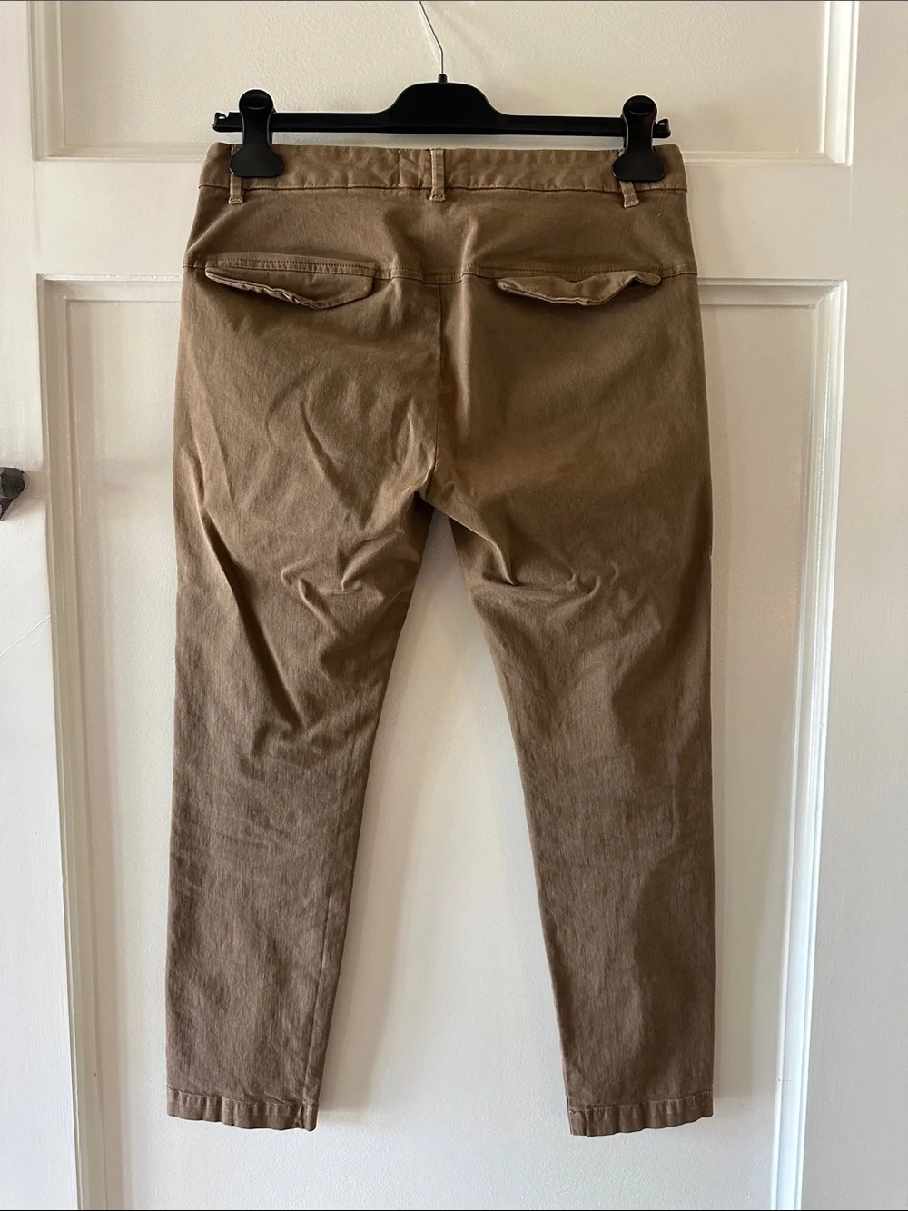 Nili Lotan Low rise Slim Straight Chino Pants - Brown